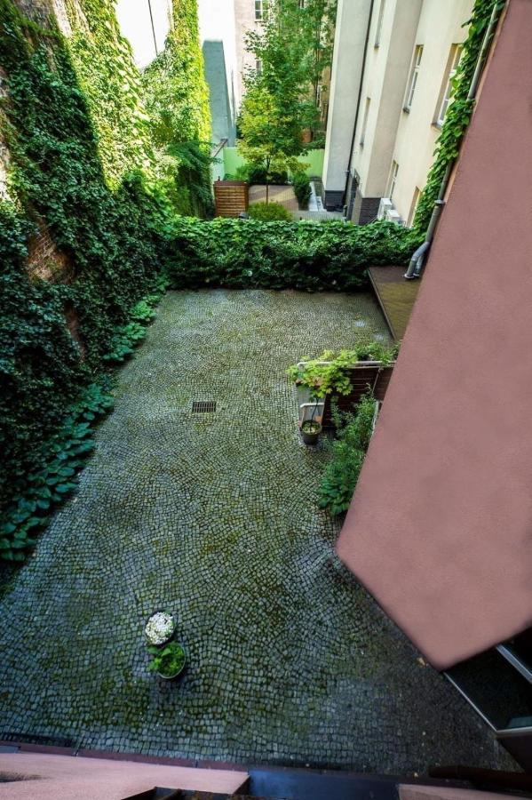 1905 Apartment Kattowitz